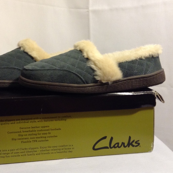 clarks quilted scuff slipper